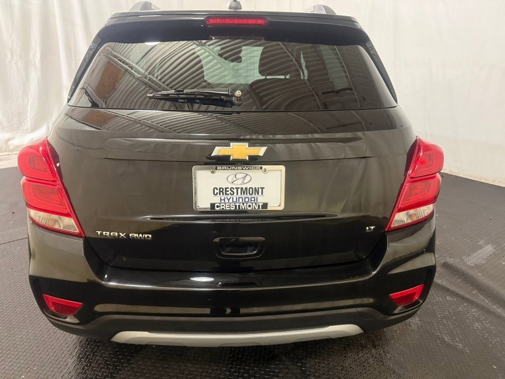 Used 2019 Chevrolet Trax LT w/ LT Convenience Package image 9