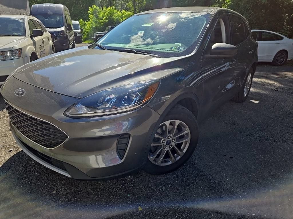 Used 2022 Ford Escape SE FWD image 3