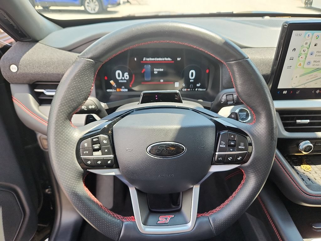 Used 2025 Ford Explorer ST AWD/4WD image 16
