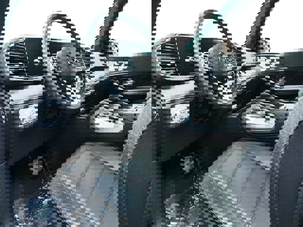 Used 2020 Mercedes-Benz GLE 580 4MATIC image 4