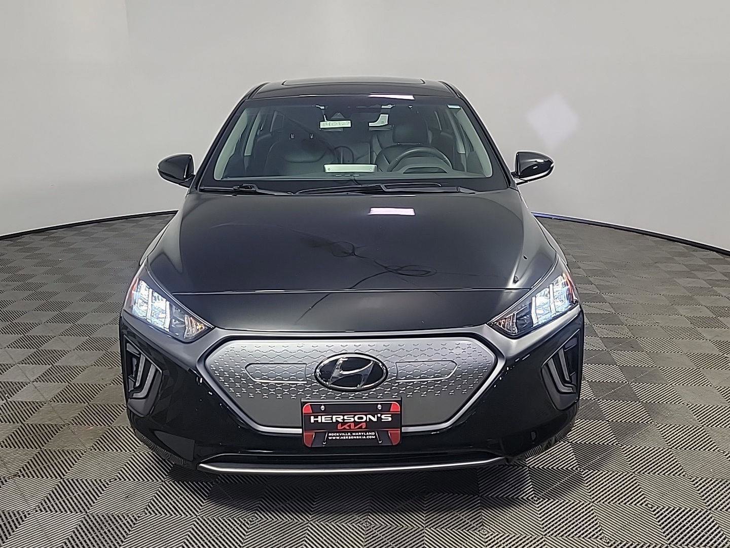 Used 2020 Hyundai Ioniq Limited image 11