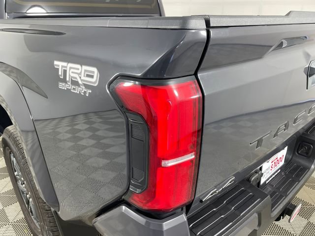 Used 2024 Toyota Tacoma TRD Sport AWD/4WD image 18