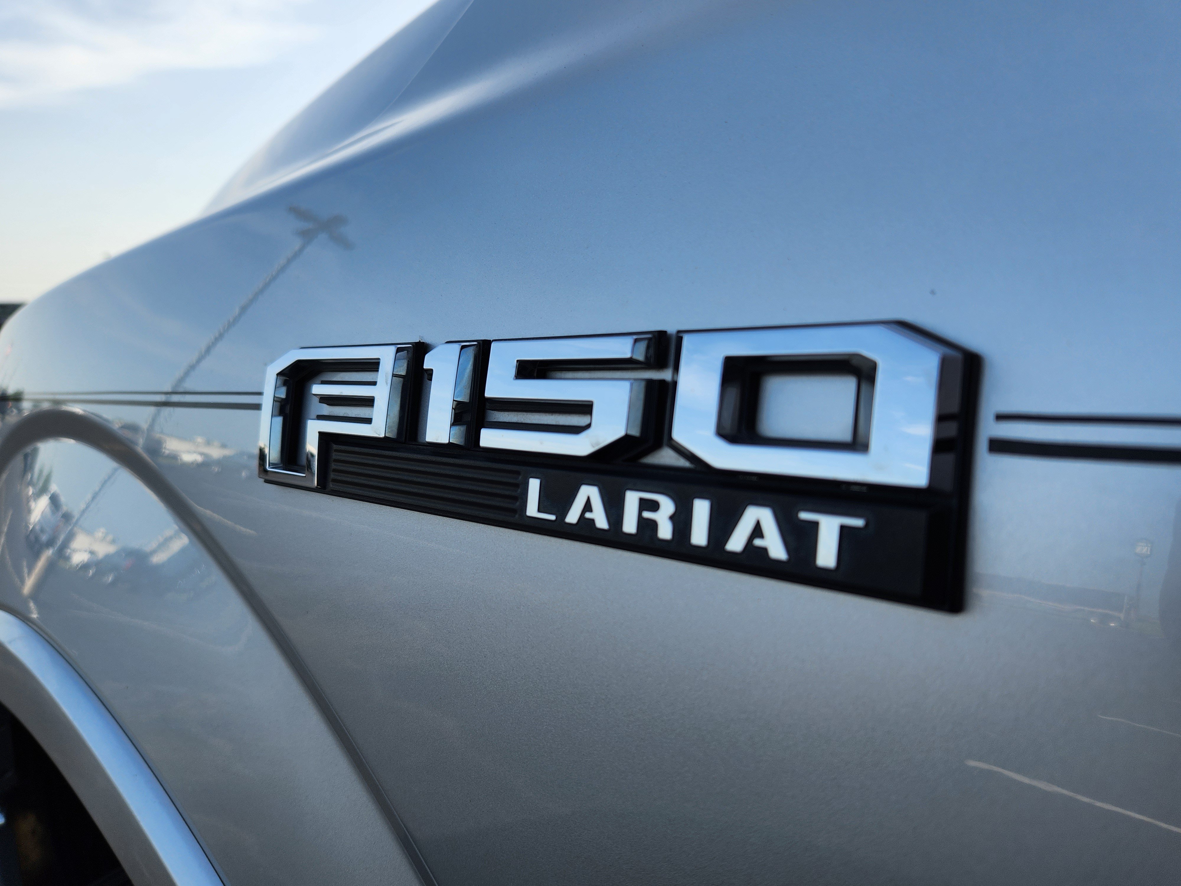 Used 2015 Ford F150 Lariat AWD/4WD image 11