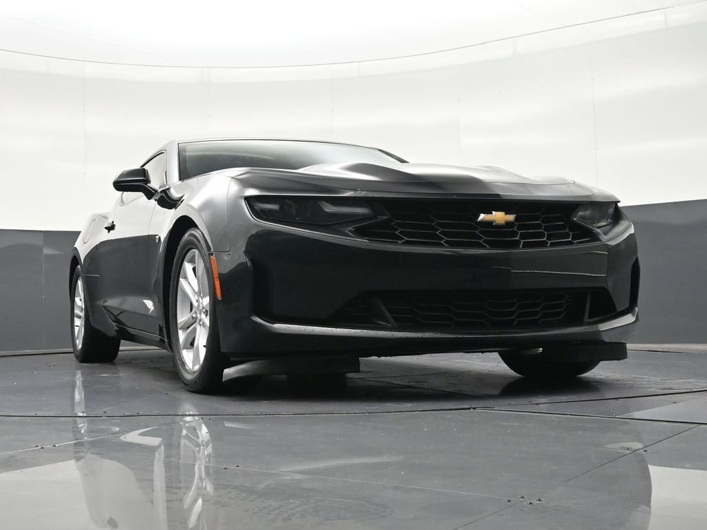 Used 2019 Chevrolet Camaro LS image 28