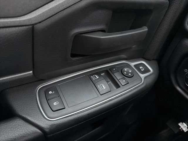 New 2024 RAM 3500 Tradesman AWD/4WD image 15