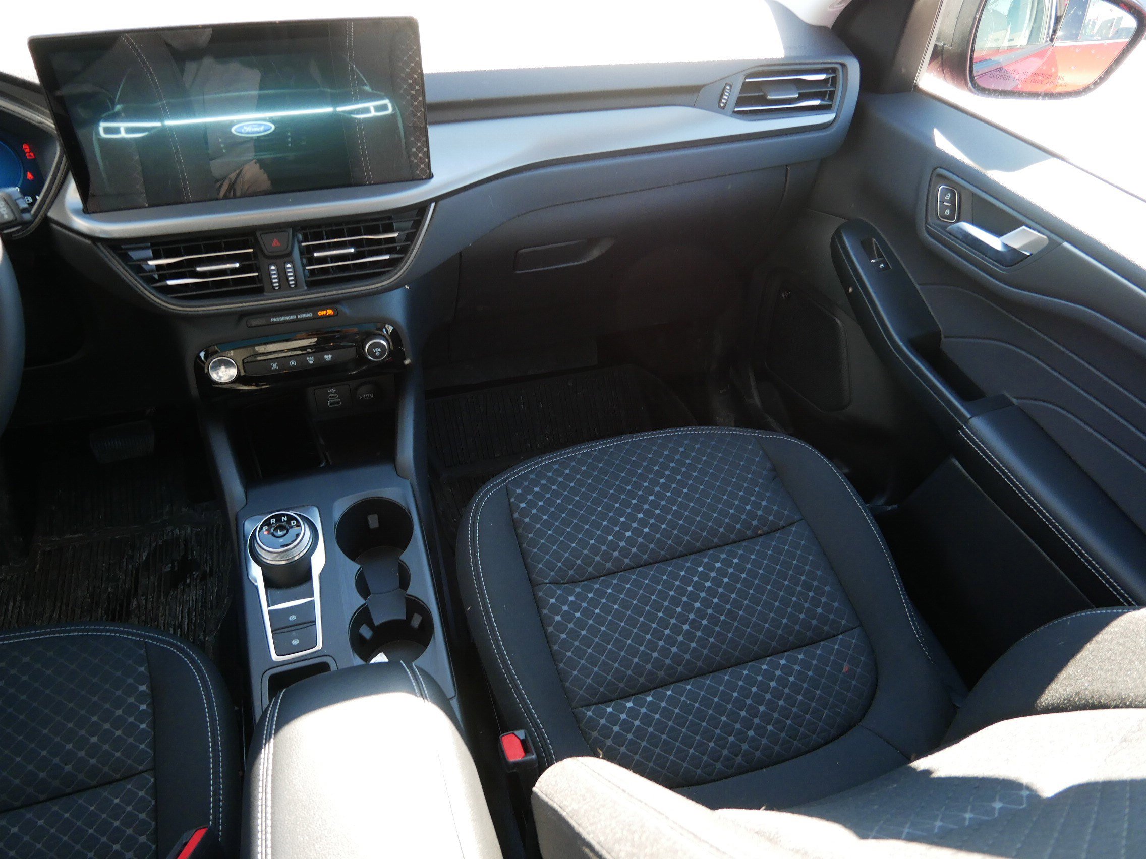 New 2025 Ford Escape Active w/ Active Premium Tech Pack image 11