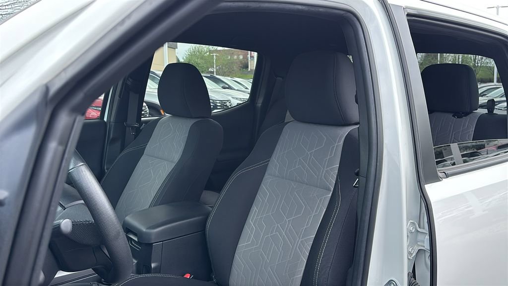 Used 2022 Toyota Tacoma TRD Sport image 10