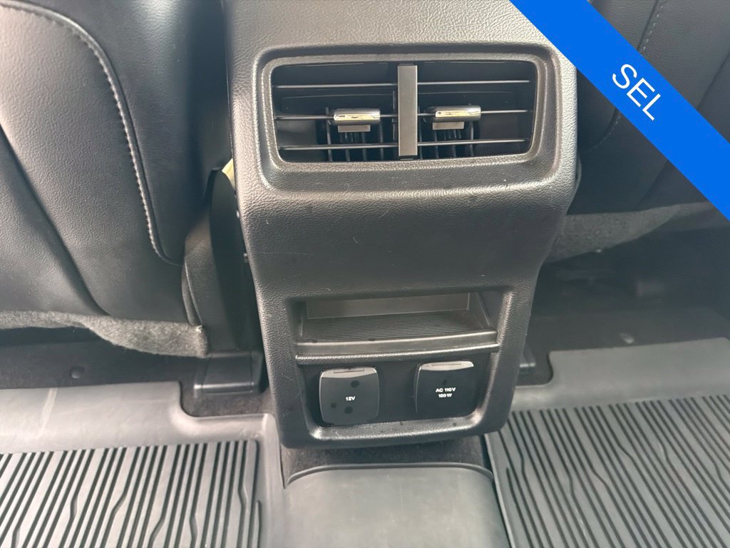 Used 2019 Ford Edge SEL w/ Equipment Group 201A AWD/4WD image 22