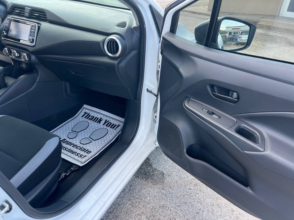 Used 2025 Nissan Versa S w/ Trunk Package FWD image 26