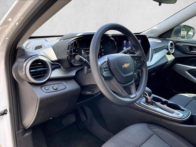Used 2024 Chevrolet Trax LS w/ Driver Confidence Package FWD image 14