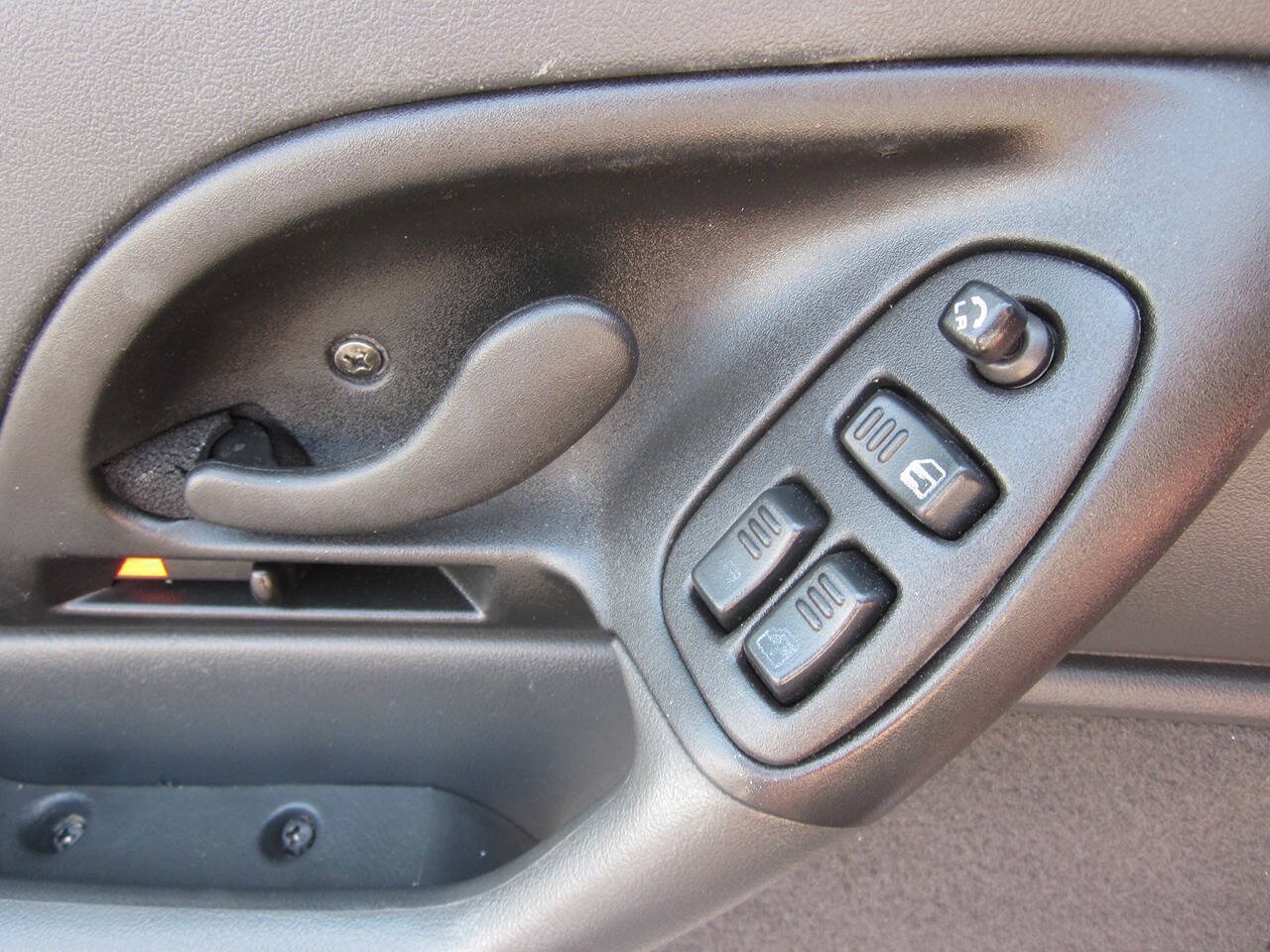Used 1996 Chevrolet Camaro Z28 RWD image 22