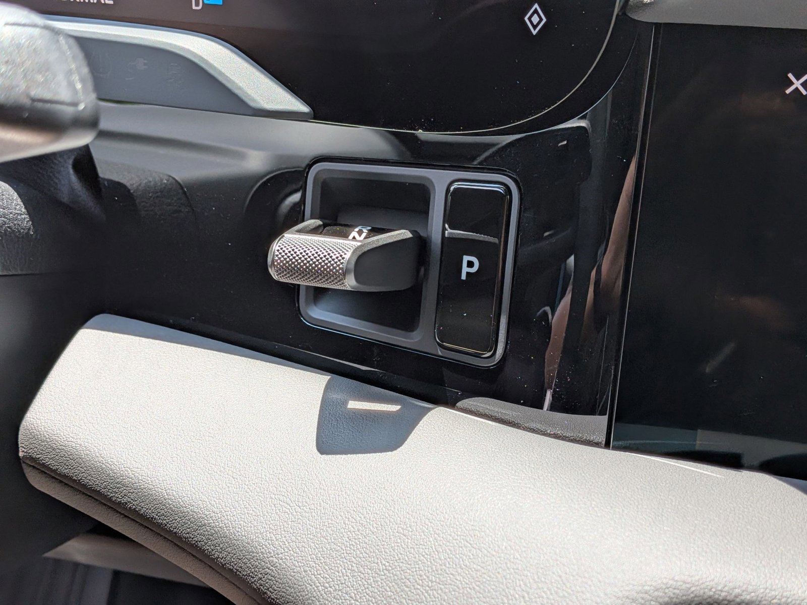 New 2026 Porsche Taycan AWD/4WD image 22