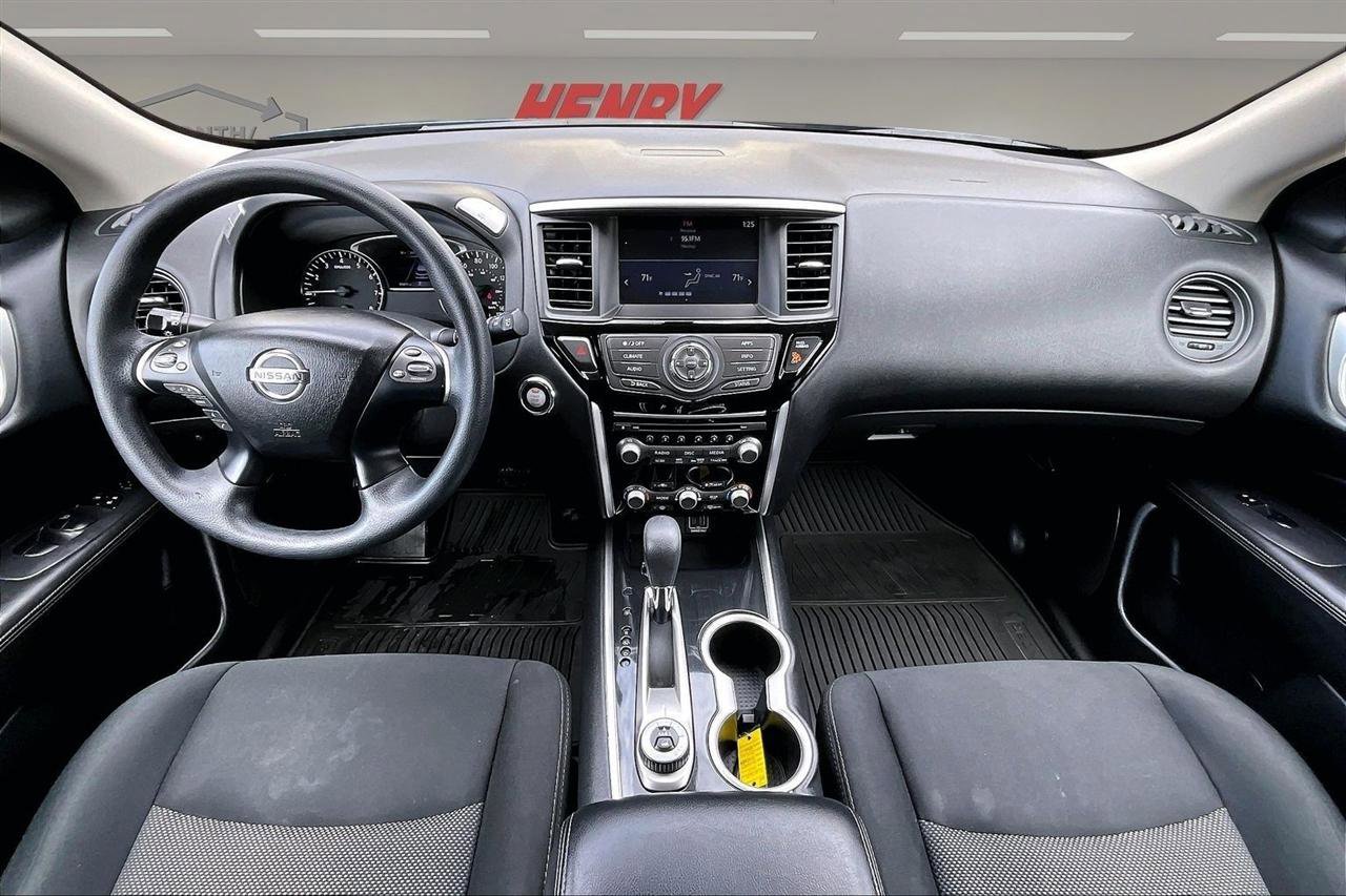 Used 2019 Nissan Pathfinder S image 8