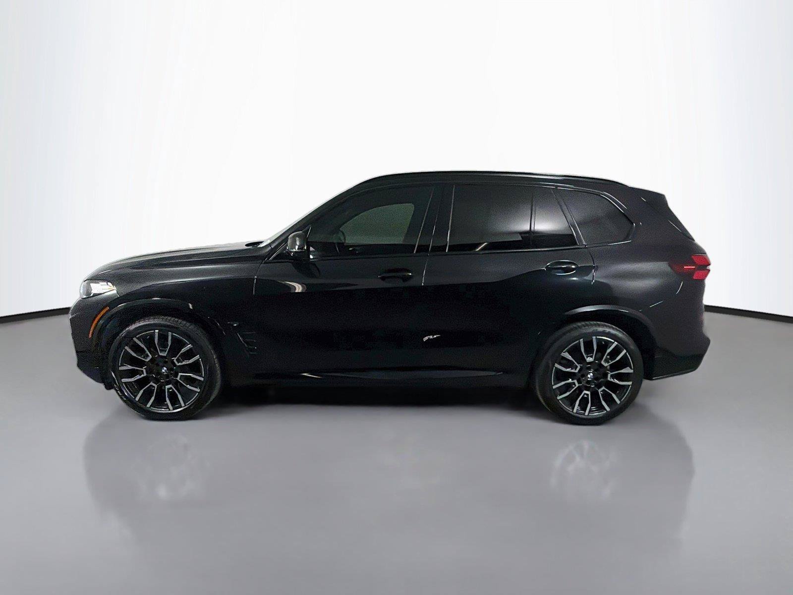 Used 2024 BMW X5 sDrive40i w/ M Sport Package RWD image 8