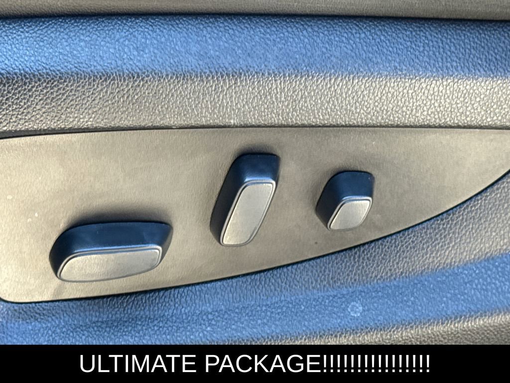 Used 2019 GMC Yukon Denali w/ Denali Ultimate Package image 23