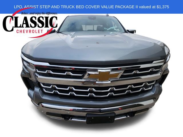Used 2025 Chevrolet Silverado 1500 LTZ image 3