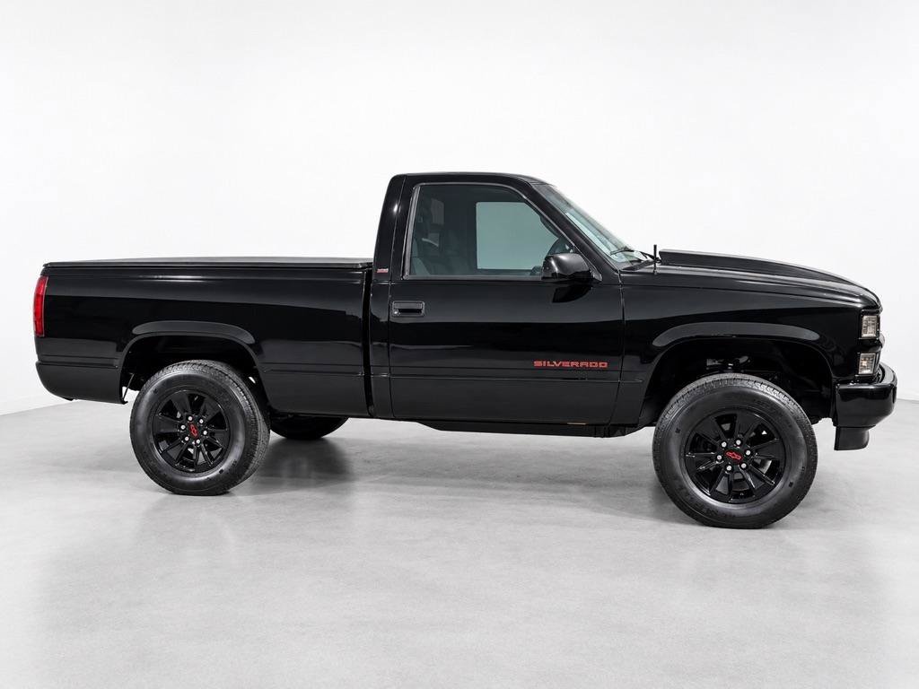 Used 1995 Chevrolet Silverado 1500 4x4 Regular Cab image 2