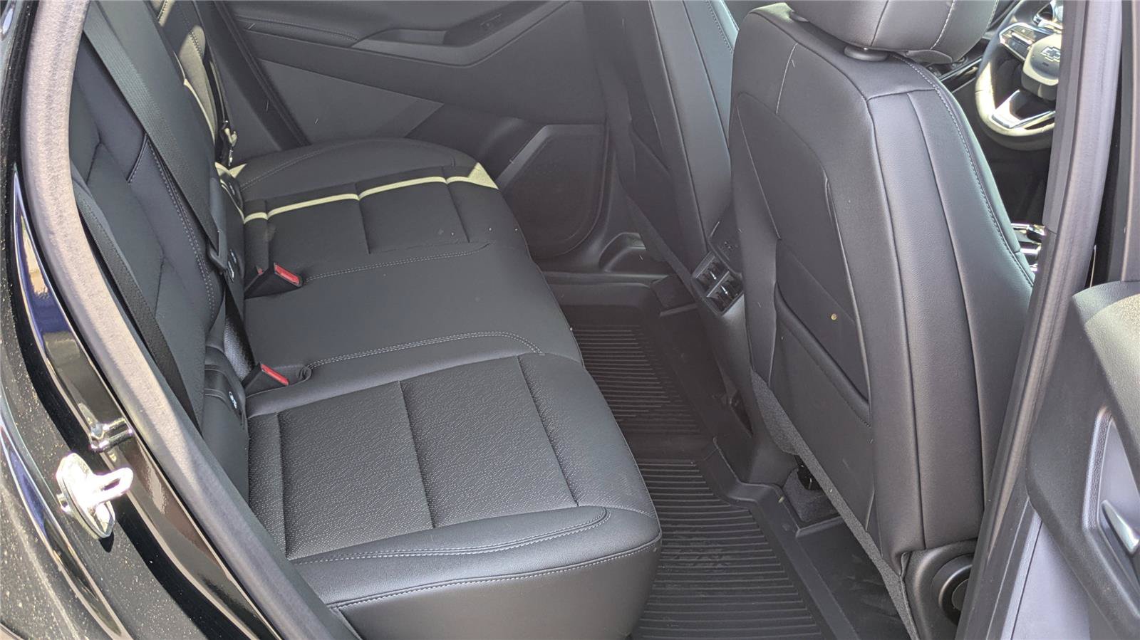 New 2026 Chevrolet Equinox LT FWD image 26