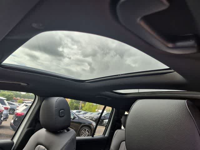 New 2026 Mercedes-Benz GLB 250 4MATIC image 19
