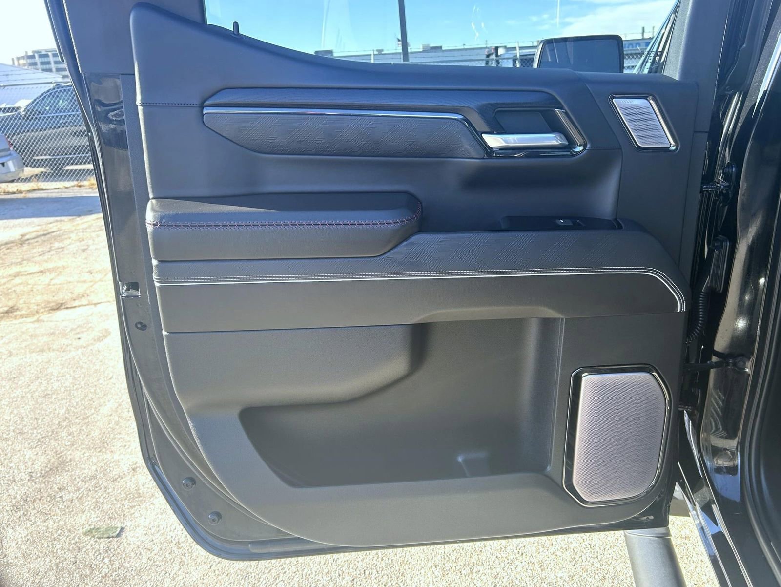 Used 2022 GMC Sierra 1500 AT4X image 17