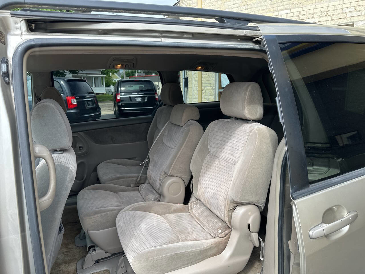 Used 2008 Toyota Sienna LE FWD image 7