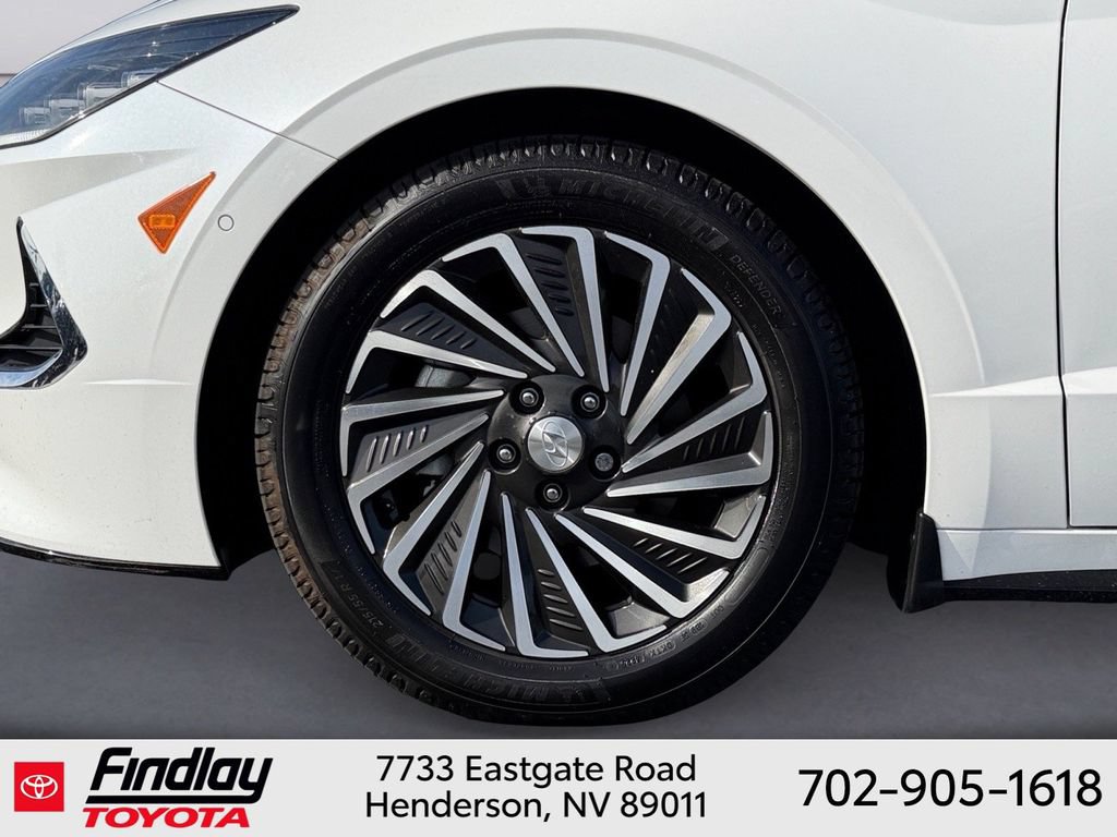 Used 2022 Hyundai Sonata Limited FWD image 12