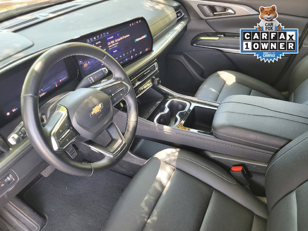 Used 2025 Chevrolet Traverse LT AWD/4WD image 18
