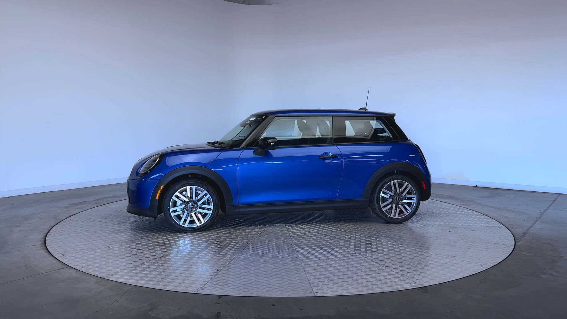 New 2026 MINI Cooper S FWD image 5