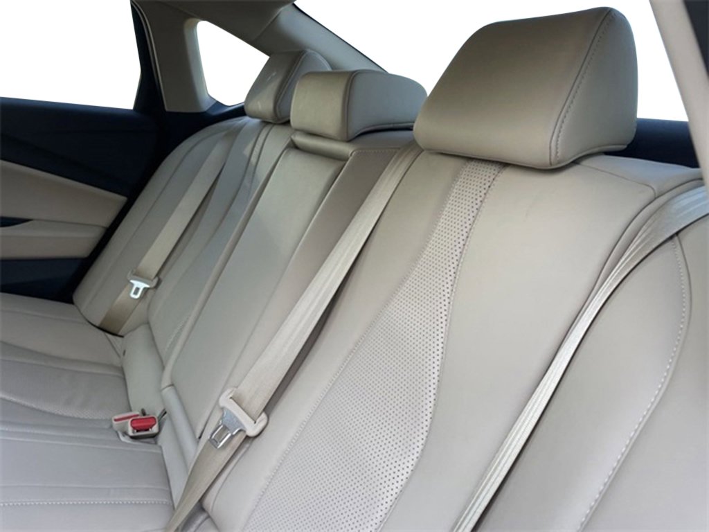Used 2025 Acura TLX w/ Technology Package image 9