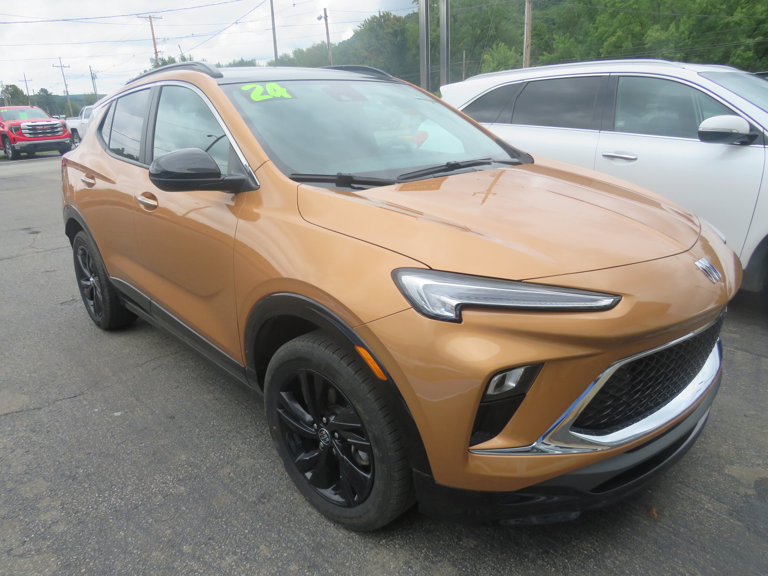 Used 2024 Buick Encore GX Sport Touring w/ Comfort Package AWD/4WD image 1