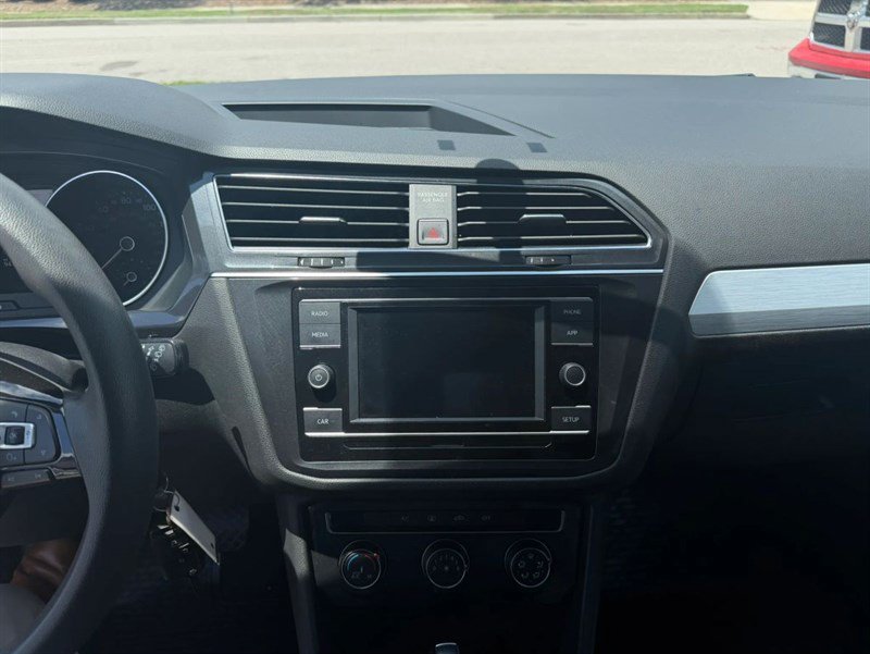 Used 2018 Volkswagen Tiguan S AWD/4WD image 12