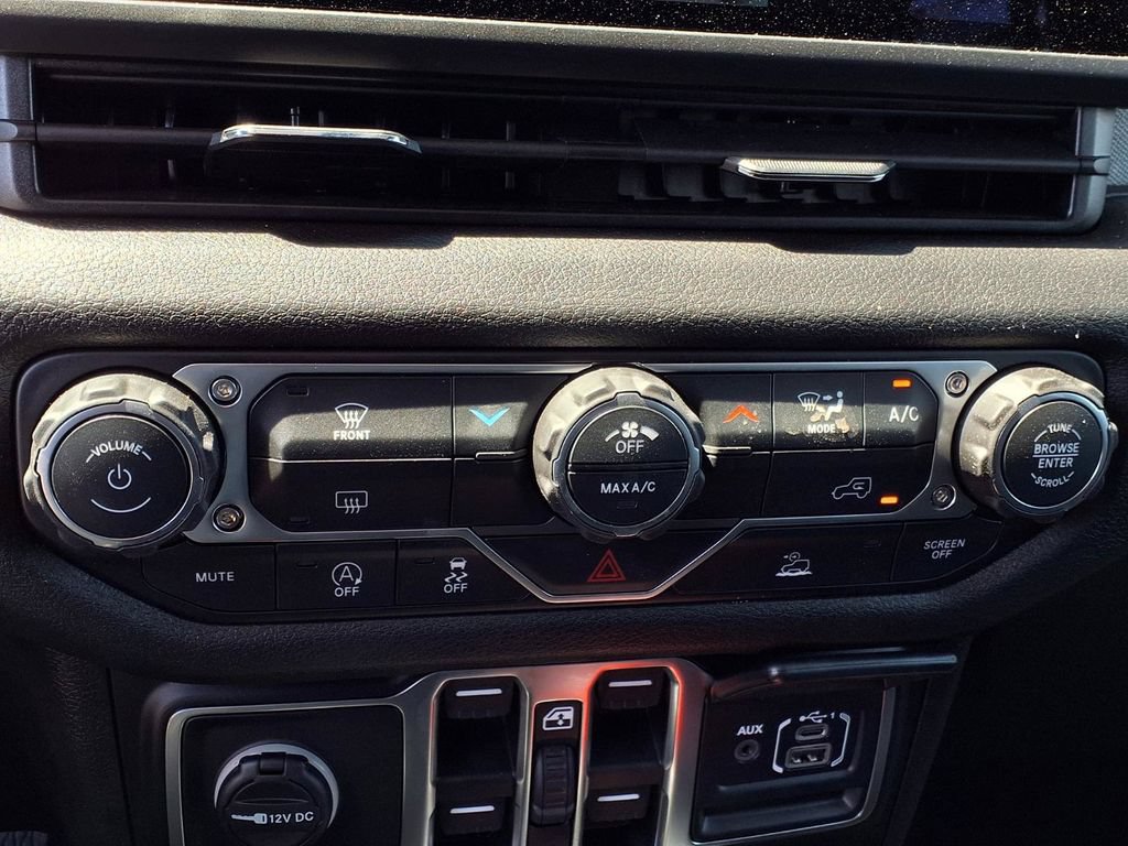 Used 2026 Jeep Wrangler Unlimited Sport AWD/4WD image 10