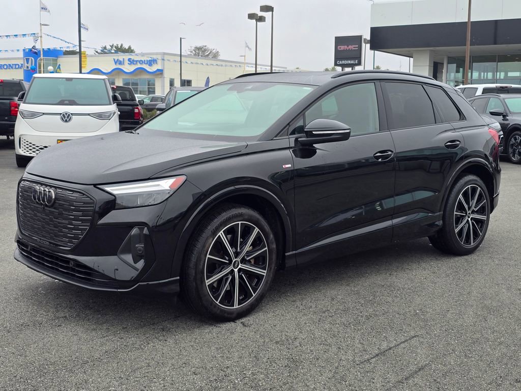Used 2022 Audi Q4 e-tron Premium Plus w/ Premium Plus AWD/4WD image 2