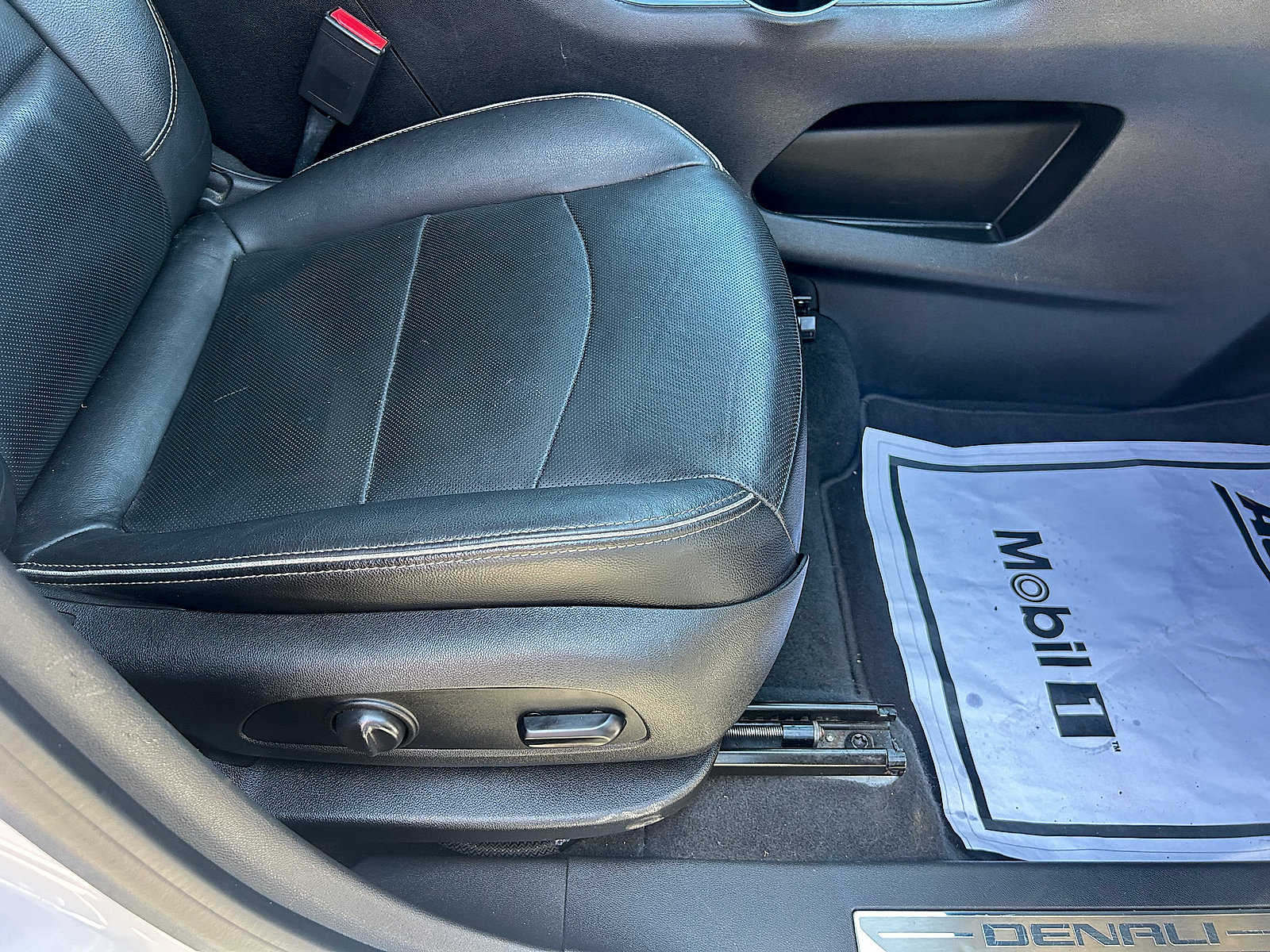 Used 2018 GMC Terrain Denali w/ Comfort Package FWD image 32