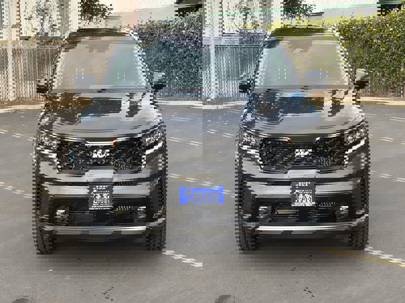 Used 2023 Kia Sorento EX image 2