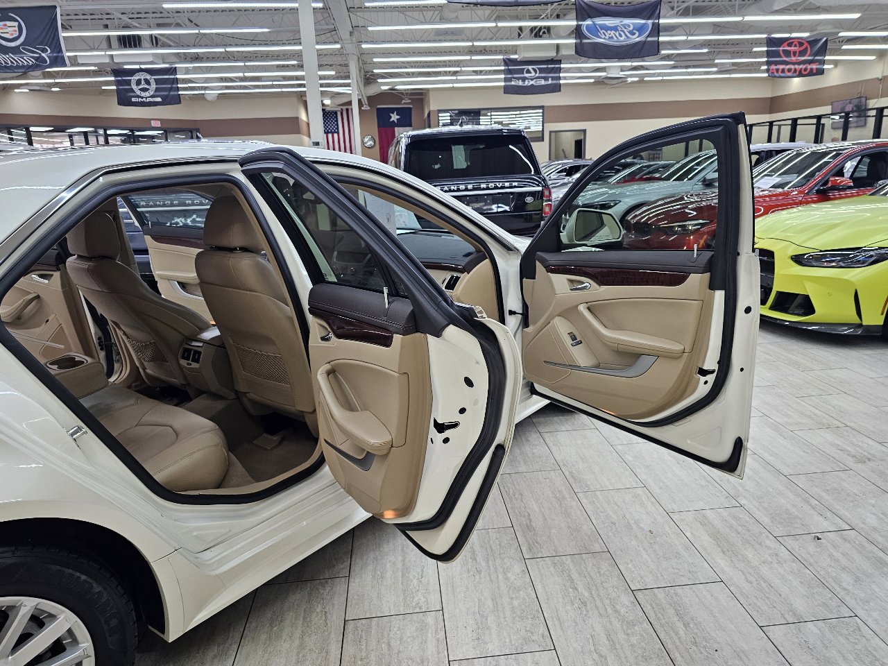 Used 2010 Cadillac CTS Luxury image 13