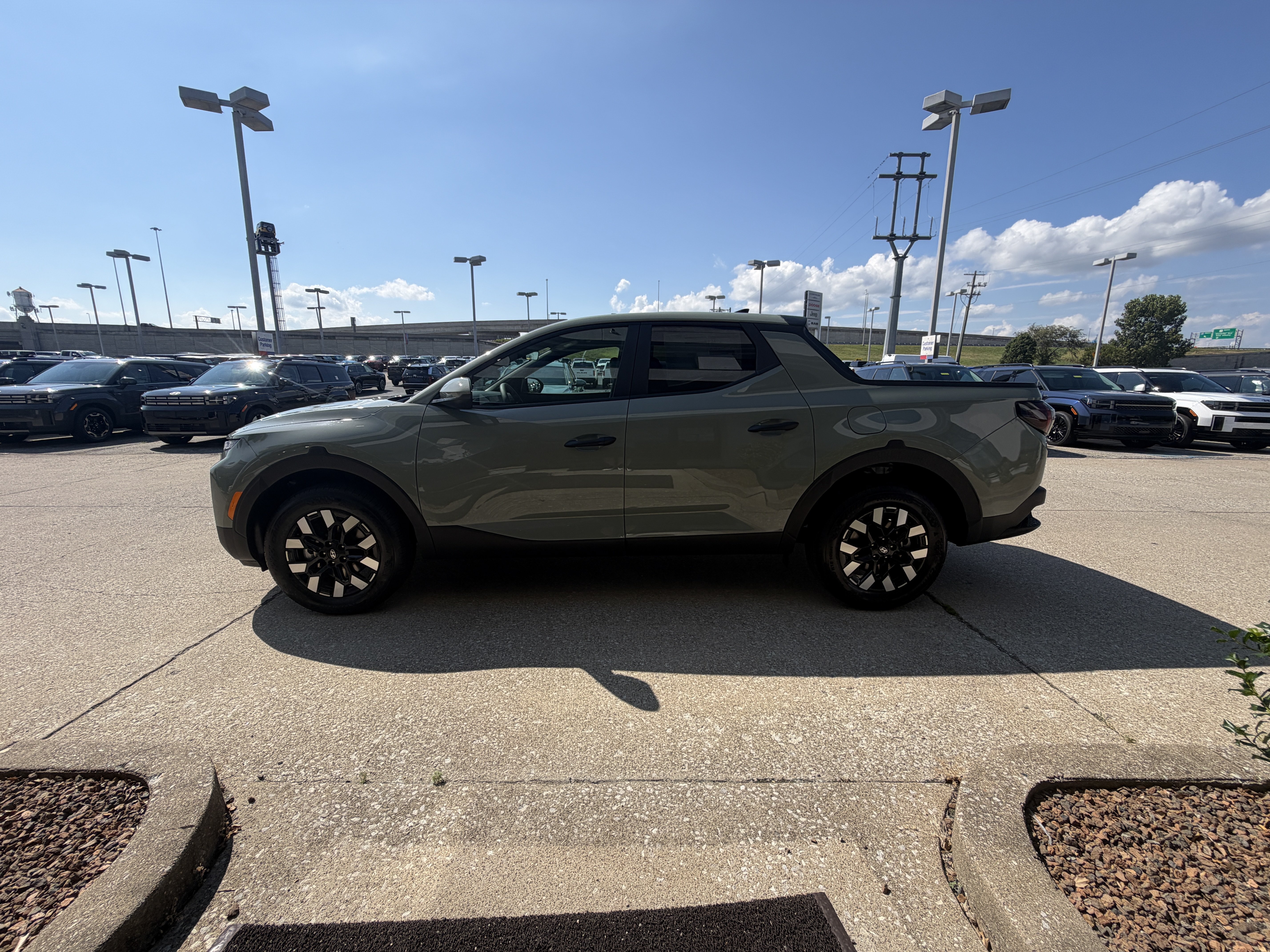 New 2027 Hyundai Santa Cruz SE AWD/4WD image 13