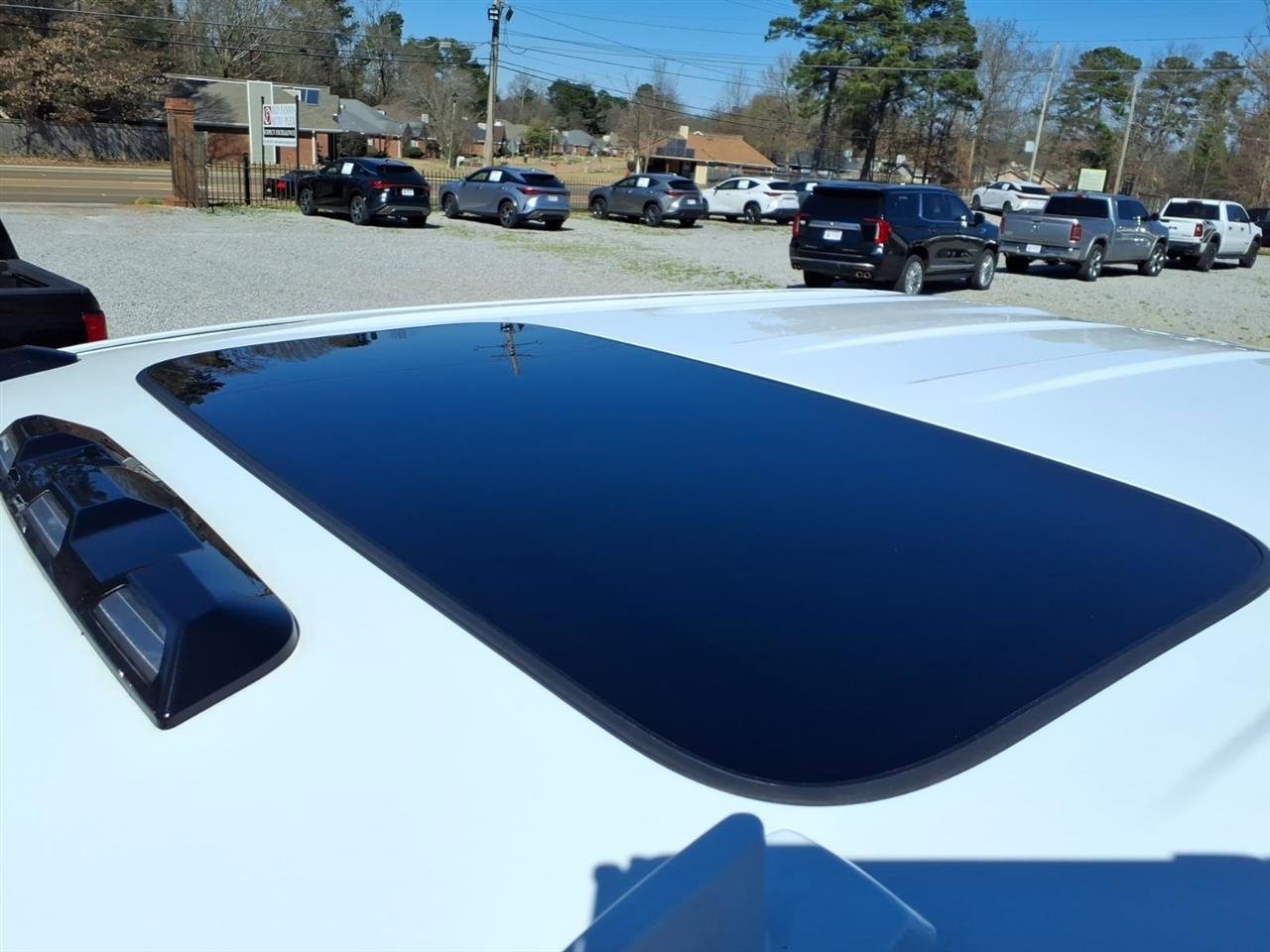 Used 2025 GMC Sierra 2500 AT4 w/ AT4 Premium Plus Package image 23