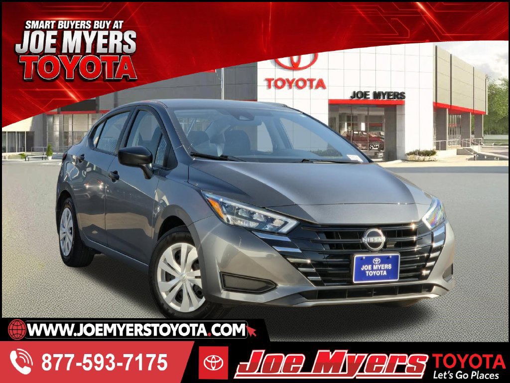 Used 2025 Nissan Versa S w/ Trunk Package FWD image 1