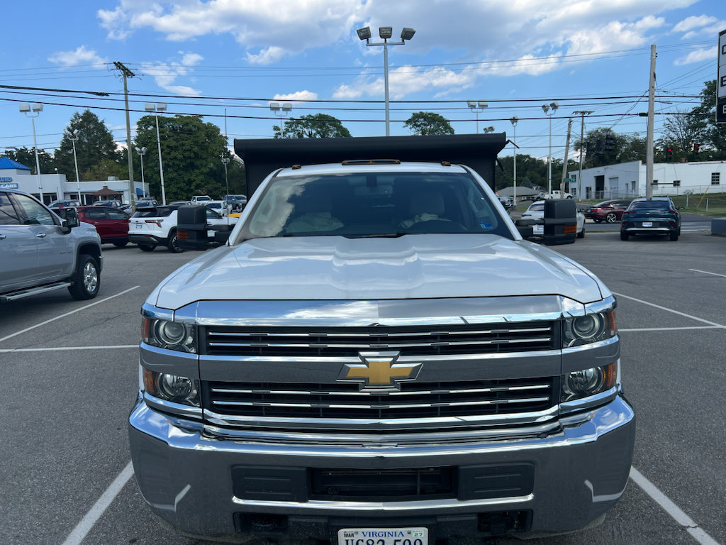 Used 2018 Chevrolet Silverado 3500 W/T w/ WT Convenience Package AWD/4WD image 3