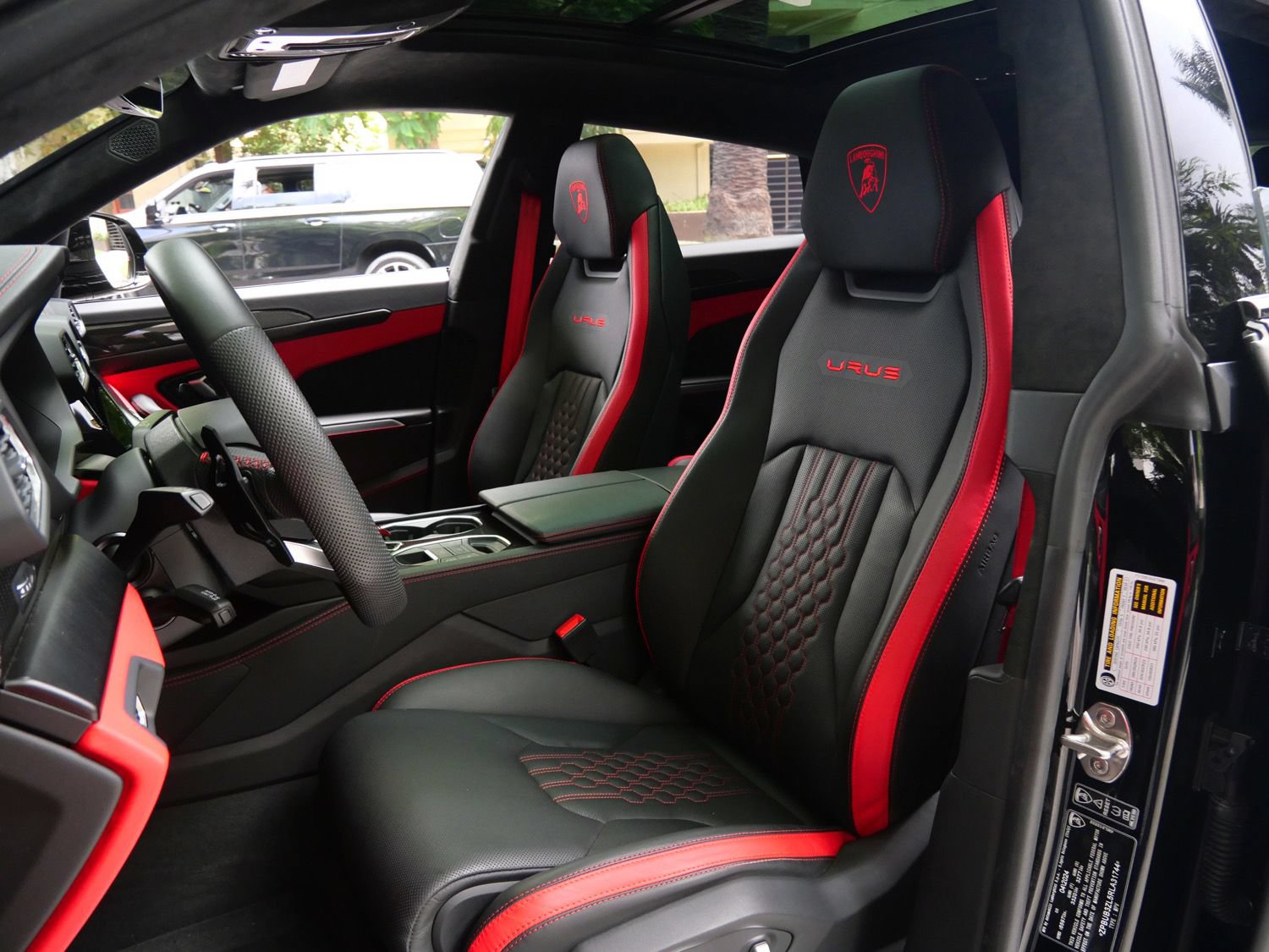 Used 2024 Lamborghini Urus S AWD/4WD image 19