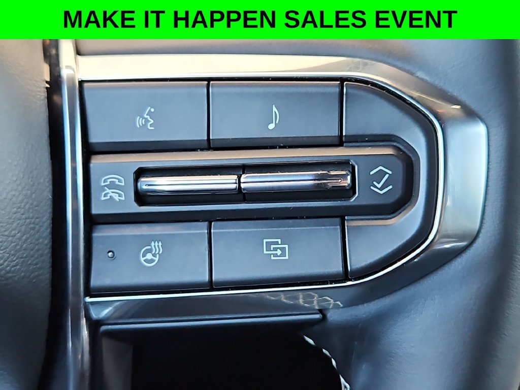 Used 2025 GMC Acadia Denali w/ Super Cruise Package FWD image 24