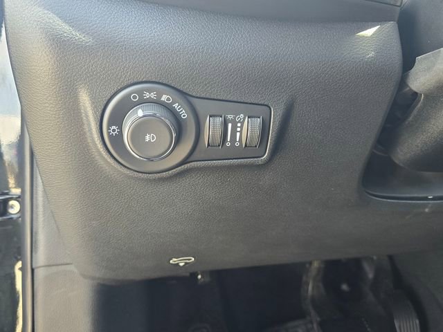 Used 2025 Jeep Compass Trailhawk image 31