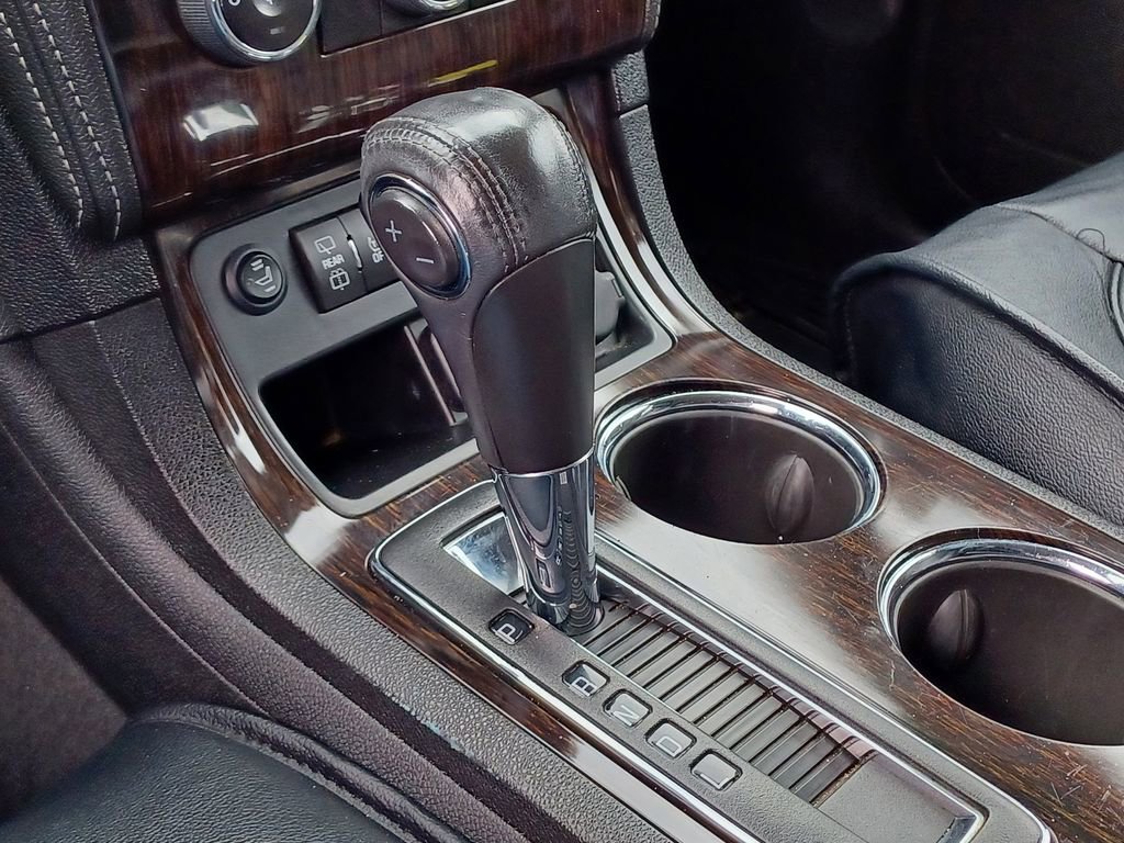 Used 2015 Chevrolet Traverse LT AWD/4WD image 25