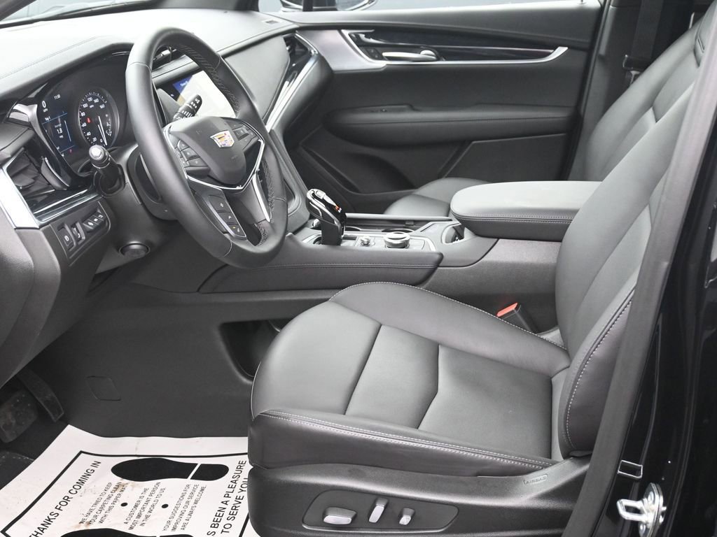 Used 2026 Cadillac XT5 Premium Luxury w/ Driver Assist Package image 10