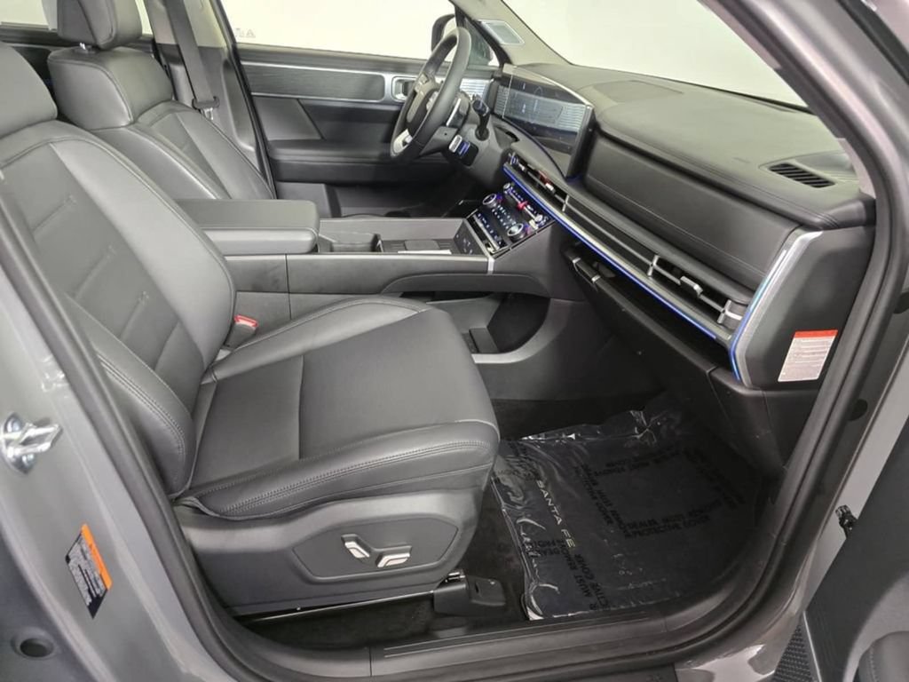 Used 2026 Hyundai Santa Fe Limited AWD/4WD image 11