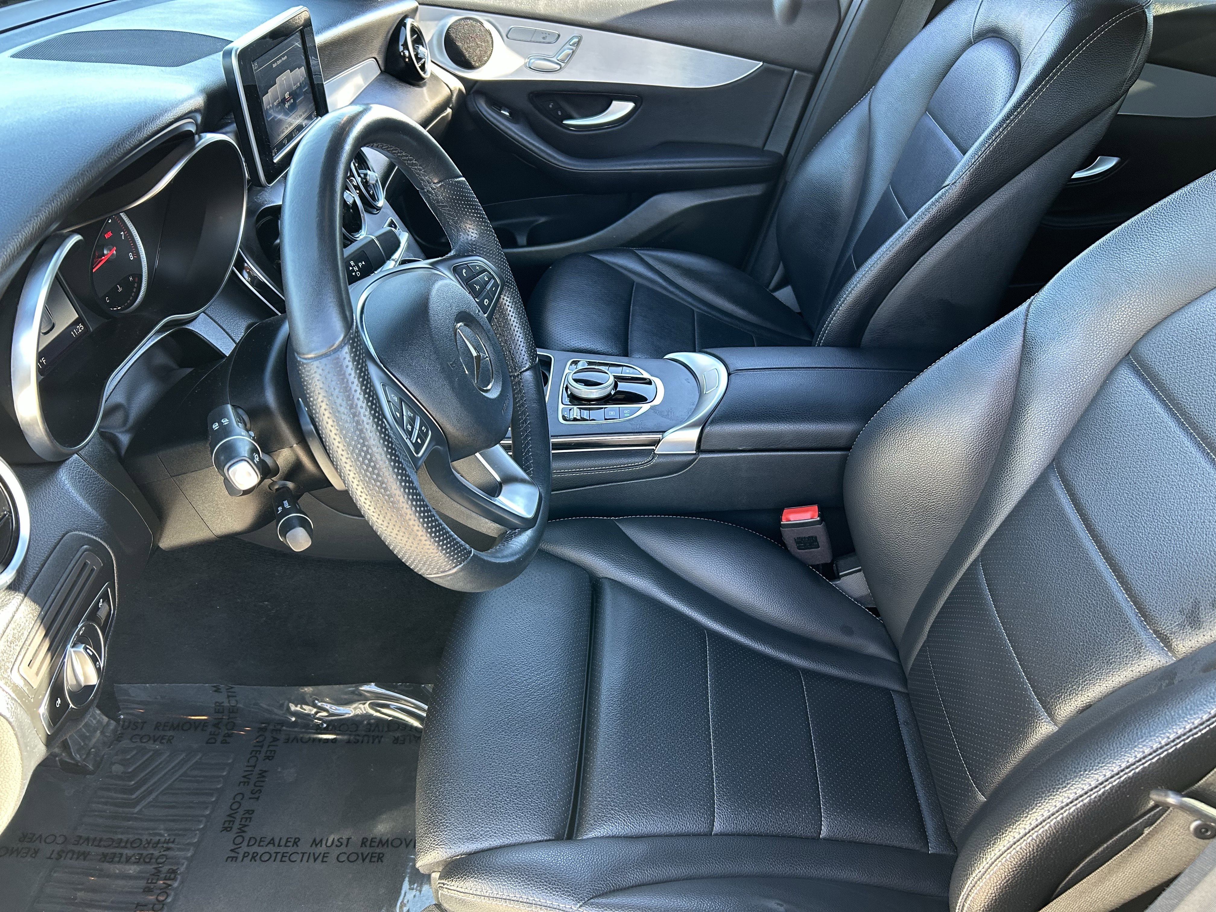 Used 2019 Mercedes-Benz GLC 300 4MATIC image 18