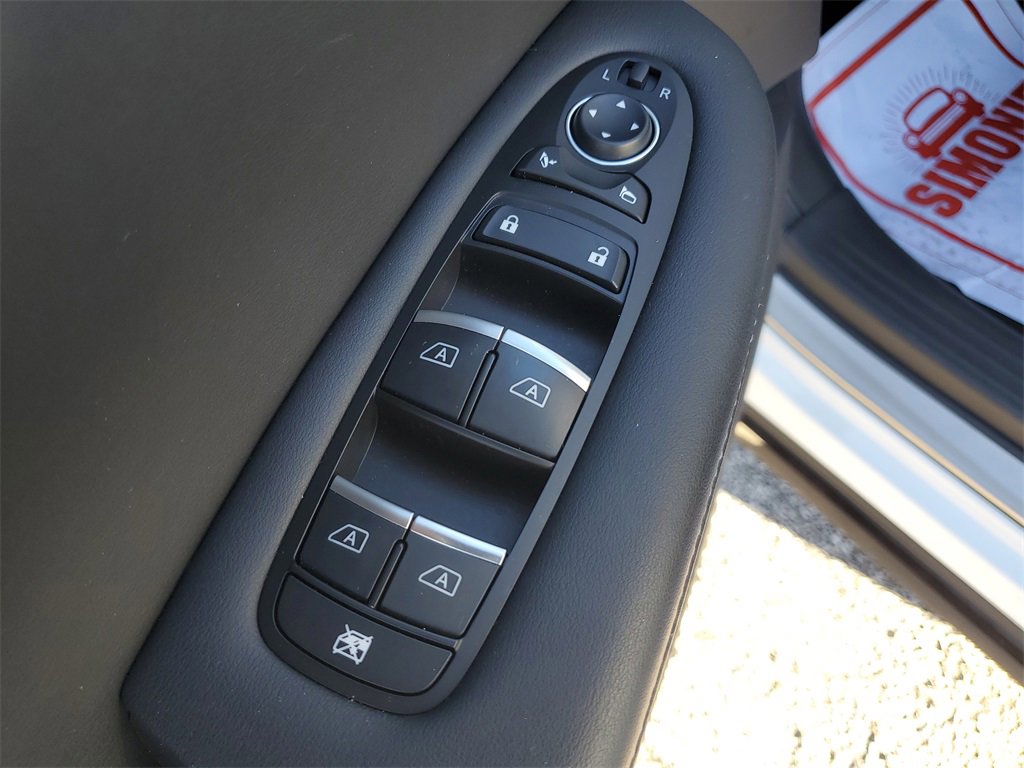 Used 2025 INFINITI QX50 Luxe image 22