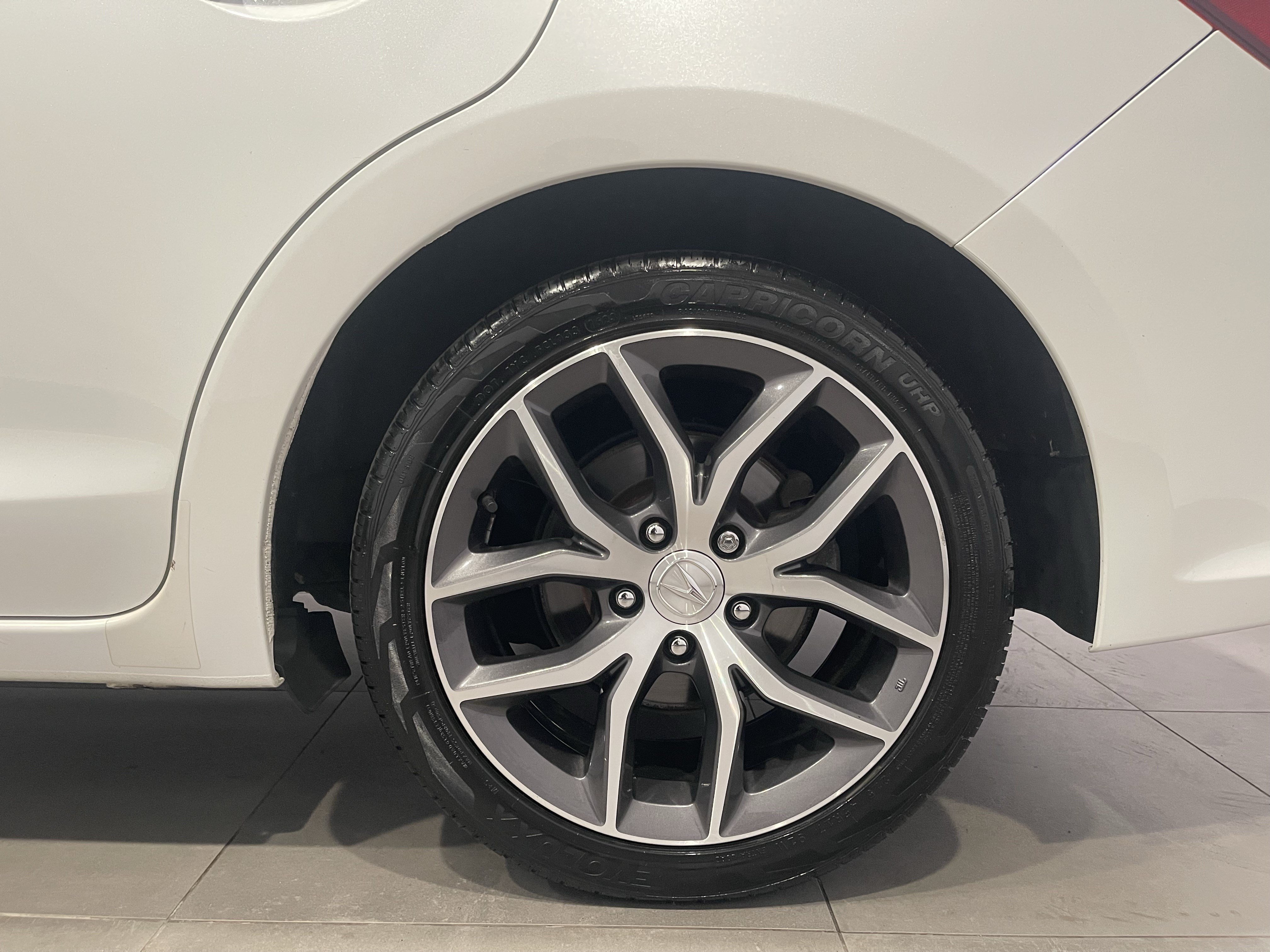 Used 2019 Acura ILX FWD image 9