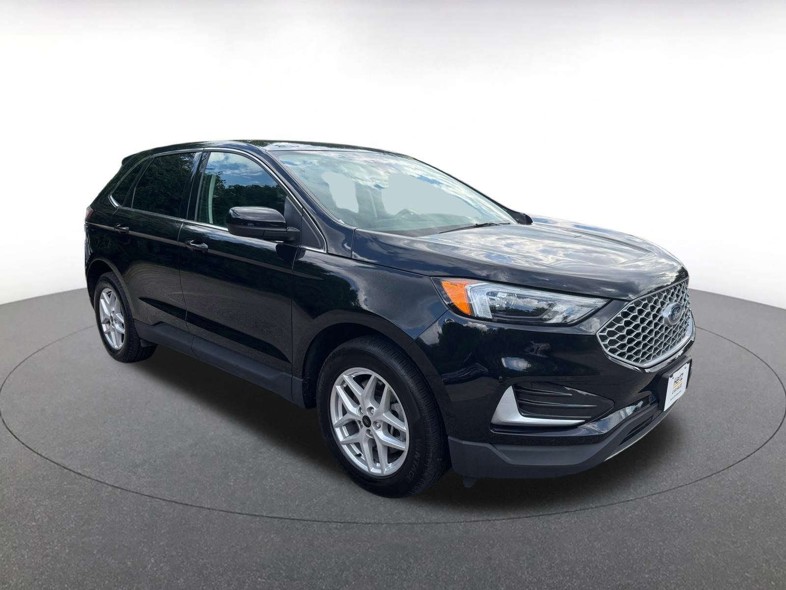 Used 2024 Ford Edge SEL